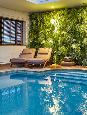 Hotely s krytým bazénem